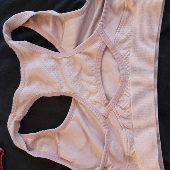 🔥B2G1Free🔥Set of 3 sports bra - Picture 5 of 9